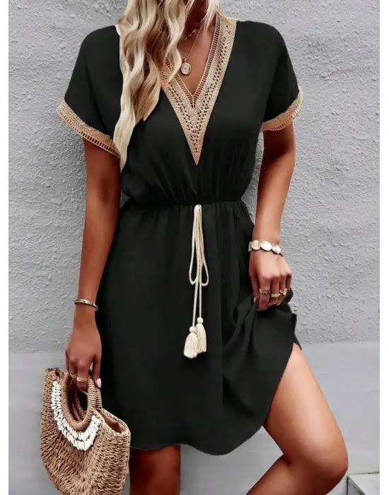 Omarı Şık ve Rahat Kadın Elbisesi