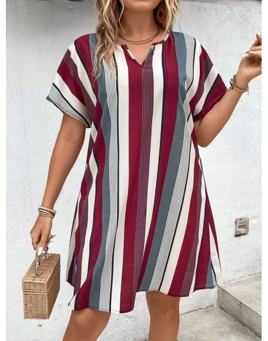 Omarı Elegan Çizgi Desenli V Yakalı Elbise