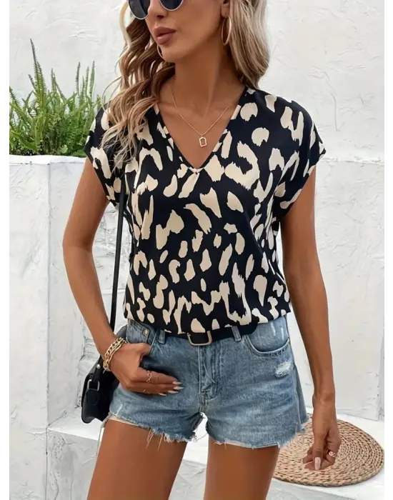 Kadın Kısa Kollu V Yakalı Desenli Süprem Bluz