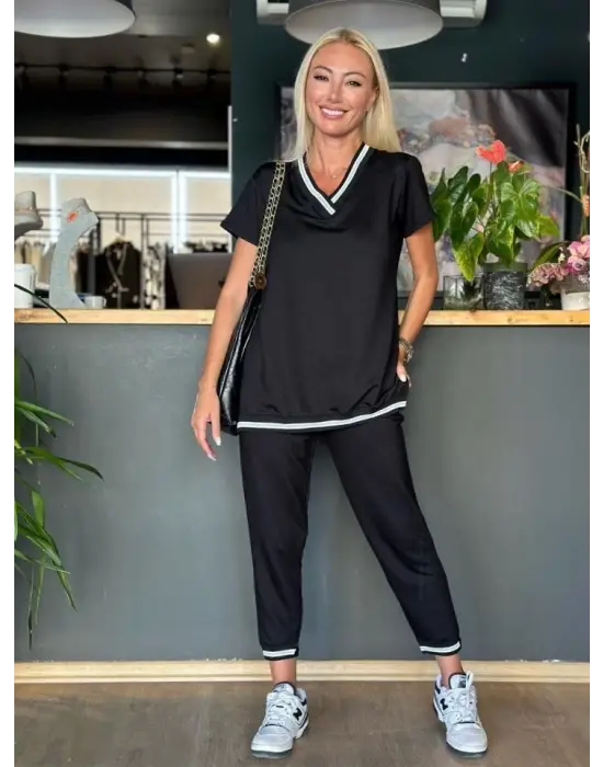 Kadın Kısa Kollu V Yakalı Iki Iplik Bluz Ve Pantolon Ikili Takım