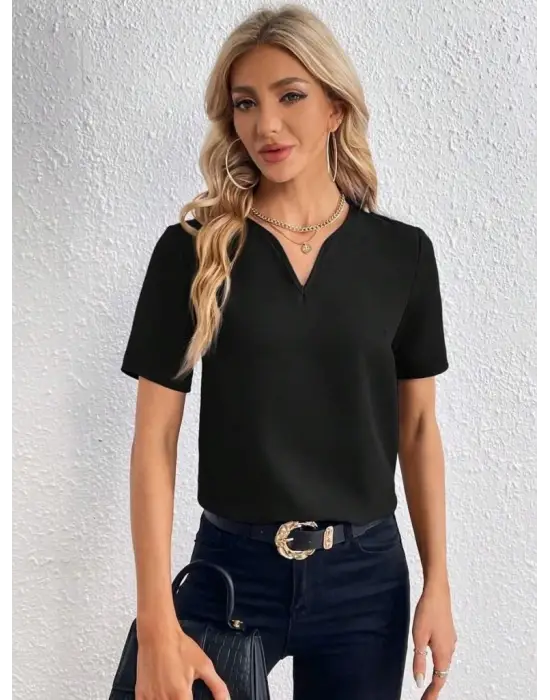 Omarı Şık ve Rahat Kadın Elbisesi