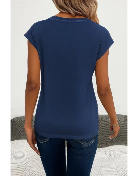 Omarı Kalp Desenli Kısa Kollu V Yakalı Bluz