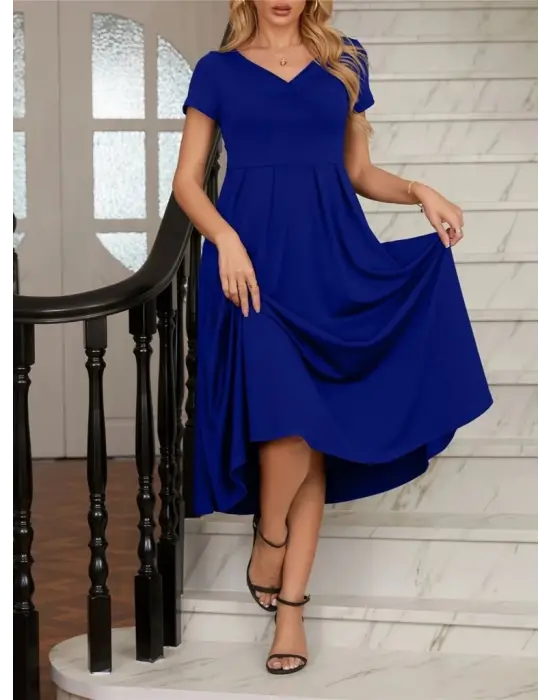 Omarı Feminen Pile Detaylı Midi Elbise