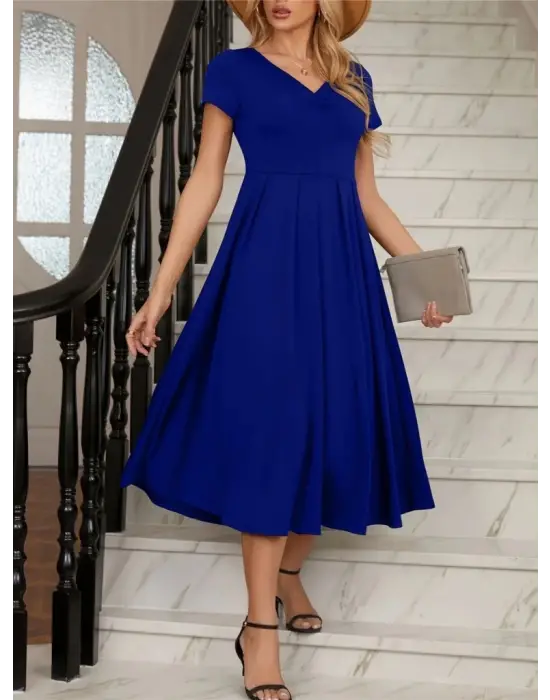 Omarı Feminen Pile Detaylı Midi Elbise