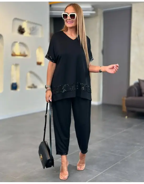 Kadın Kısa Kollu V Yakalı Pul Payetli Viskon Iki Iplik Bluz Ve Pantolon Ikili Takım