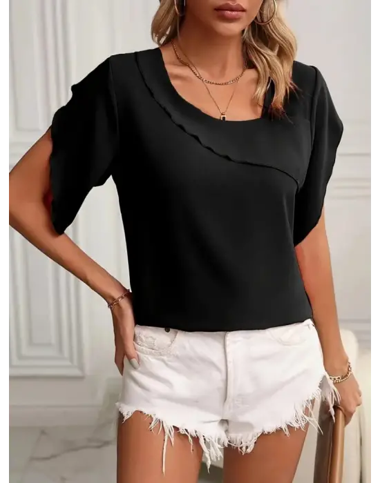 Rahat Detaylı Kısa Kollu Bluz