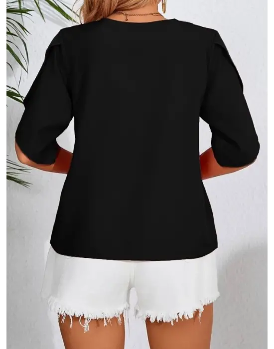Rahat Detaylı Kısa Kollu Bluz