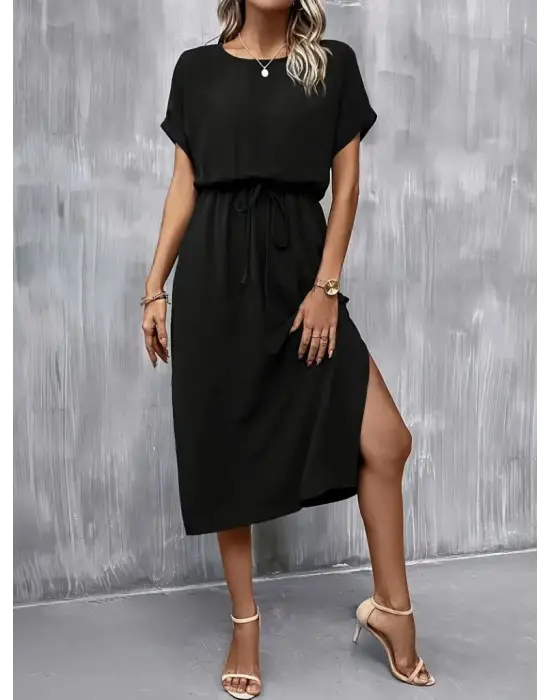 Kadın Kısa Kollu Yakası Açık Belden Bağlamalı Yırtmaçlı Viskon Elbise