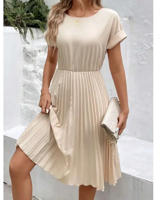 Kadın Kısa Kollu Yakası Açık Belden Lastikli Pileli Kısa Ithal Krep Elbise