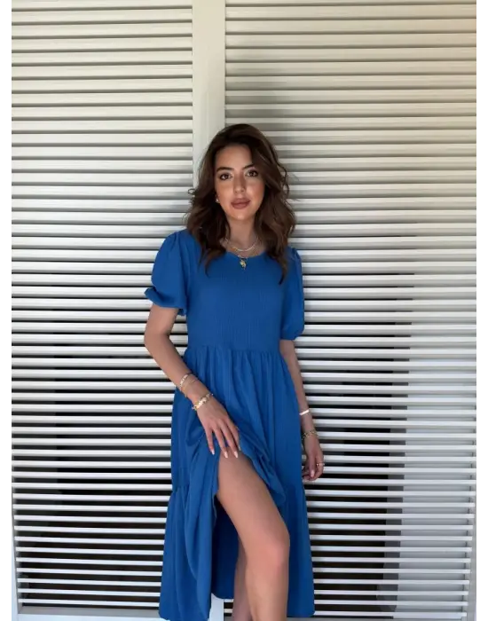 Kadın Kısa Kollu Yakası Açık Katlı Bürümcük Balon Elbise