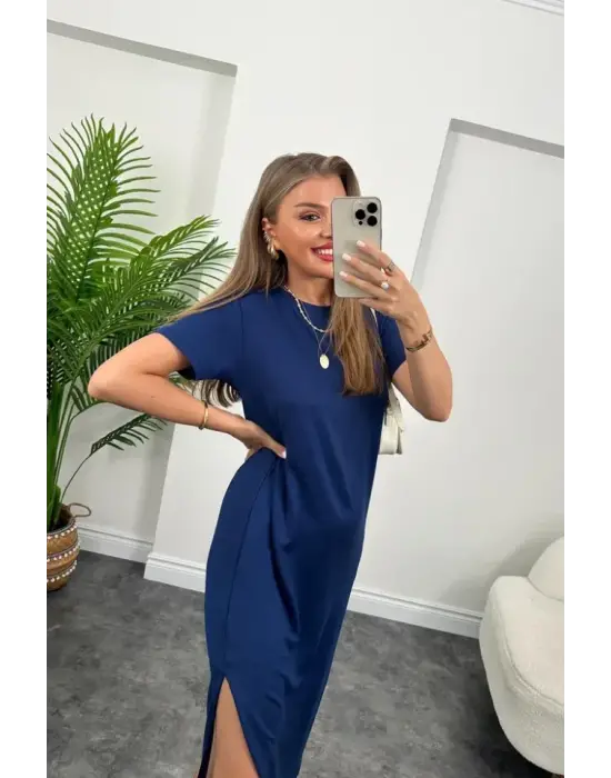 Kadın Kısa Kollu Yırtmaç Detaylı Salaş Viskon Elbise