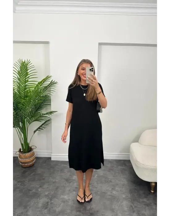 Kadın Kısa Kollu Yırtmaç Detaylı Salaş Viskon Elbise