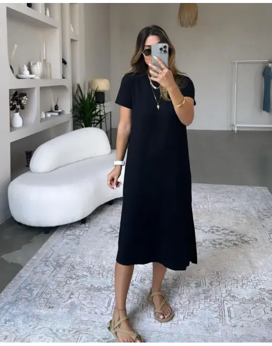 Kadın Kısa Kollu Yırtmaç Detaylı Salaş Viskon Elbise