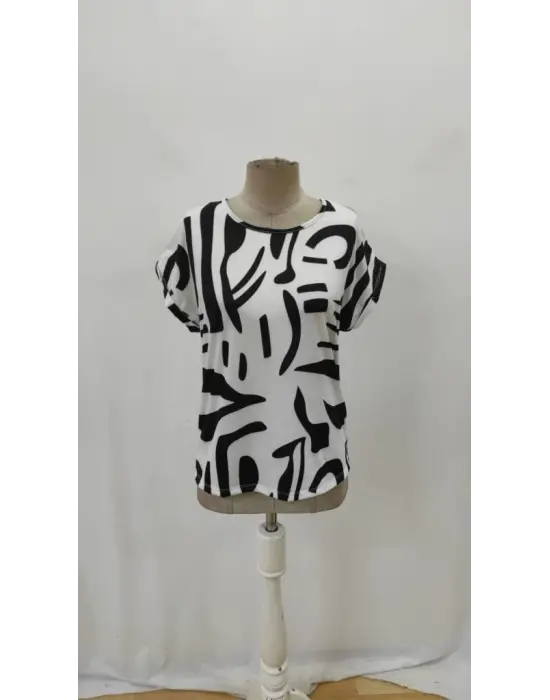 Kadın Kısa Kollu Yuvarlak Yaka Desenli Süprem Bluz