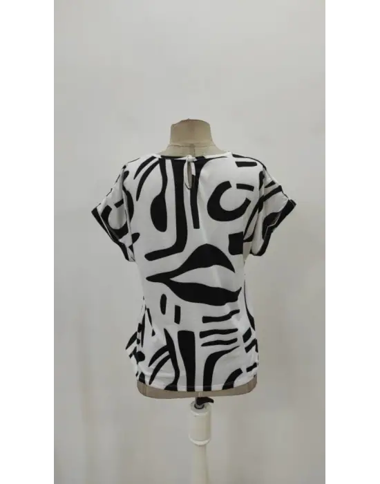 Kadın Kısa Kollu Yuvarlak Yaka Desenli Süprem Bluz