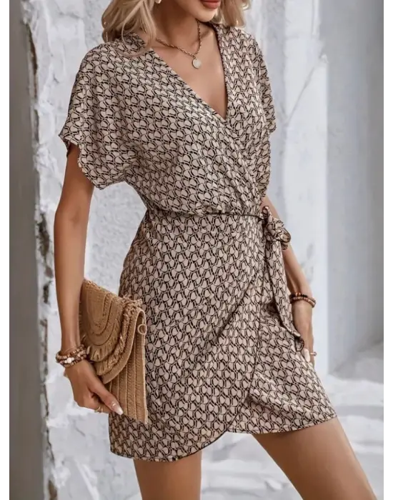 Kadın Kısa Yarasa Kollu önden Kruvaze Yaka Detaylı önden Bağlamalı Desenli Süprem Elbise
