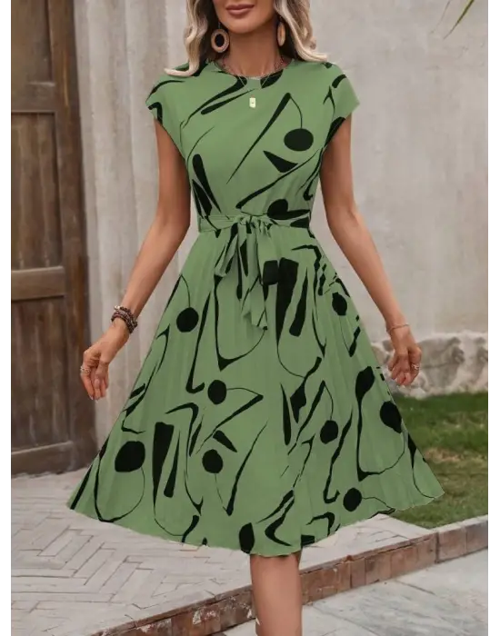 Omarı Yuvarlak Yaka Beli Büzgülü Elbise