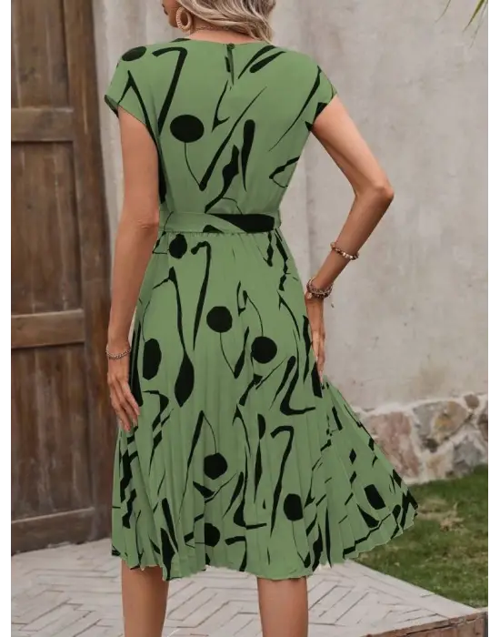 Kadın Kısa Yarasa Kollu Yuvarlak Yaka Beli Büzgülü Süprem Elbise