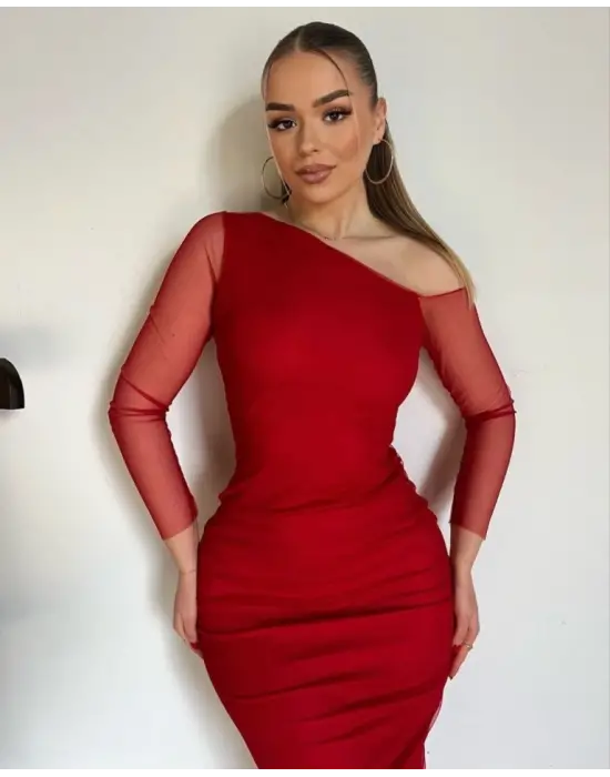 Kadın Kolları Tül Detay Omuz Dekolteli Diz üstü Kalem Elbise