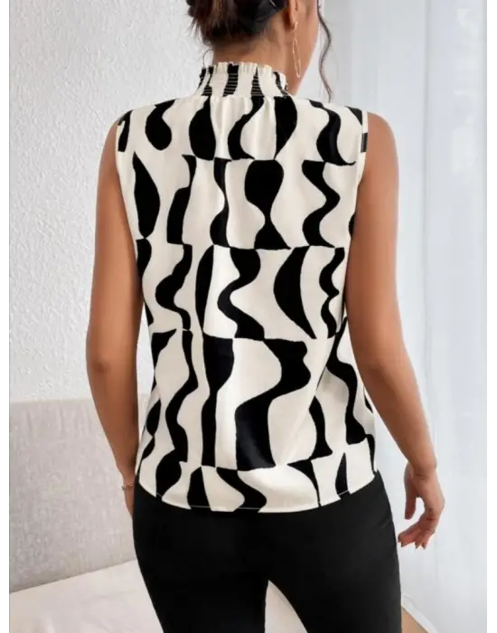 Kadın Kolsuz Balıkçı Yaka Desenli Süprem Bluz