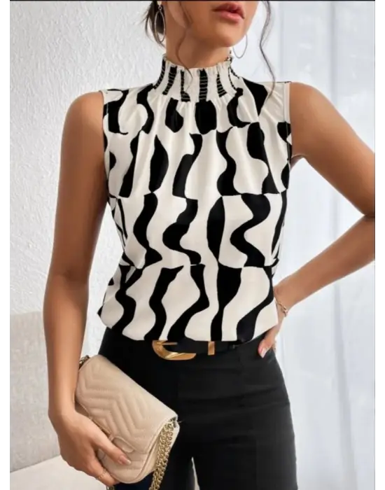 Kadın Kolsuz Balıkçı Yaka Desenli Süprem Bluz