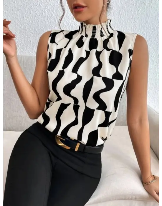 Kadın Kolsuz Balıkçı Yaka Desenli Süprem Bluz