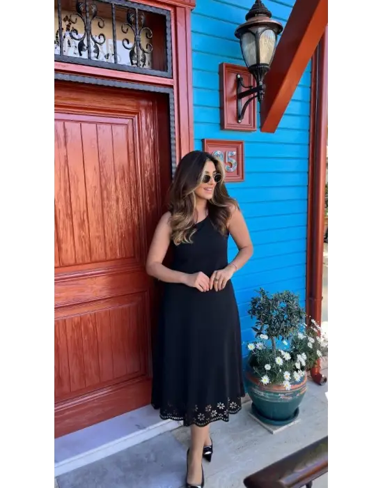 Omarı Çiçek Desenli Midi Boy Kolsuz Elbise