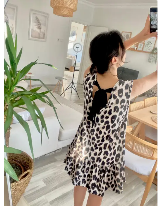 Kadın Kolsuz Sırttan Bağlamalı Fırfırlı Leopar Desenli Süprem Elbise