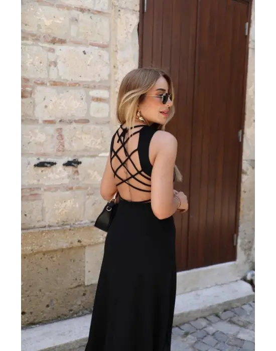 Omarı Sırttan Çapraz İp Detaylı Uzun Elbise