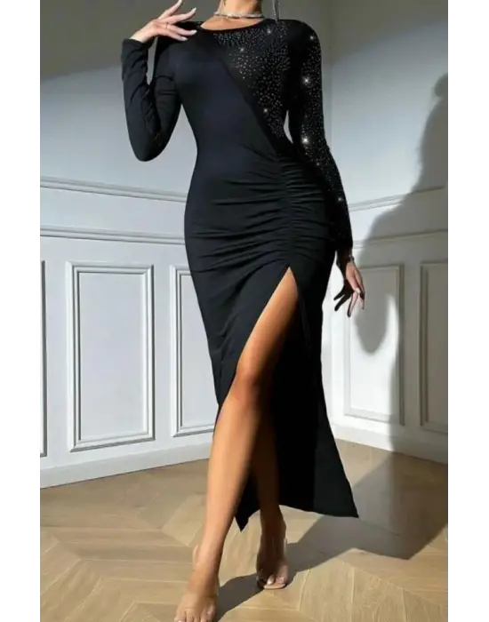 Omarı Elegan Taş Aksesuarlı Yırtmaç Detaylı Elbise