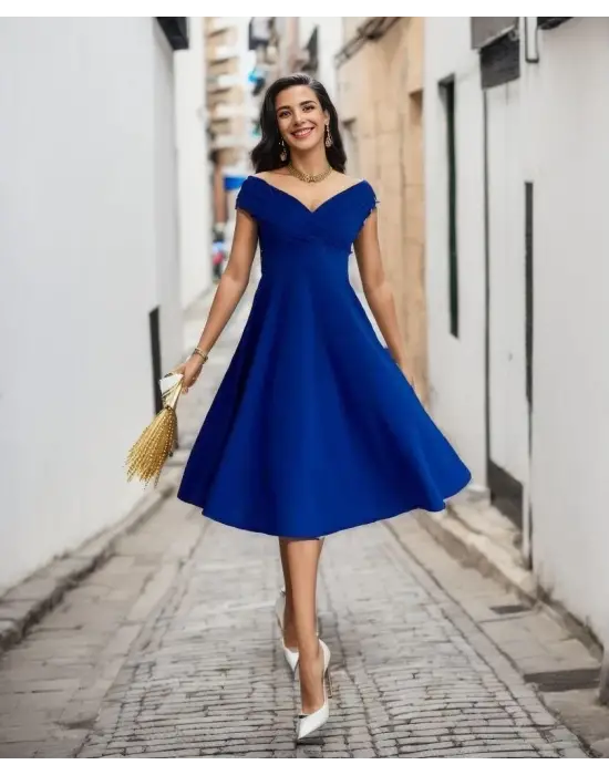 Omarı Volan Detaylı Kadın Kruvaze Yaka Elbise