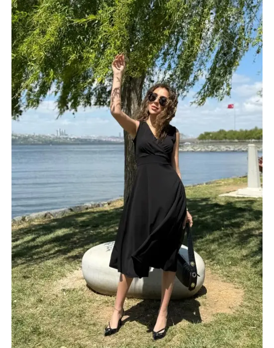 Omarı Kadın Krep Kumaş Kruvaze Yaka Mini Elbise