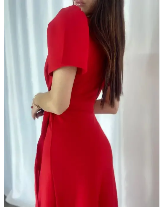 Omarı Zarif Kadın Kruvaze Yaka Elbise