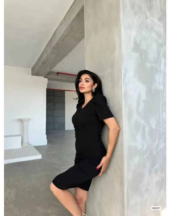 Kadın Kruvaze Yaka Yandan Yırtmaç Detaylı Scuba Krep Kumaş Midi Boy Elbise