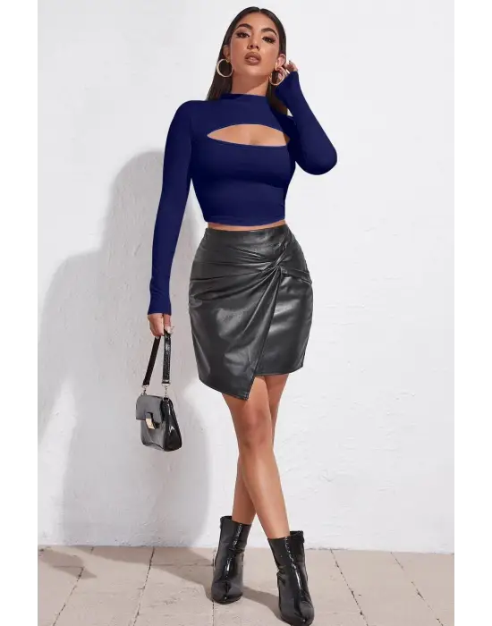 Omarı Şık Lacivert Dekolteli Uzun Kollu Crop Top Bluz