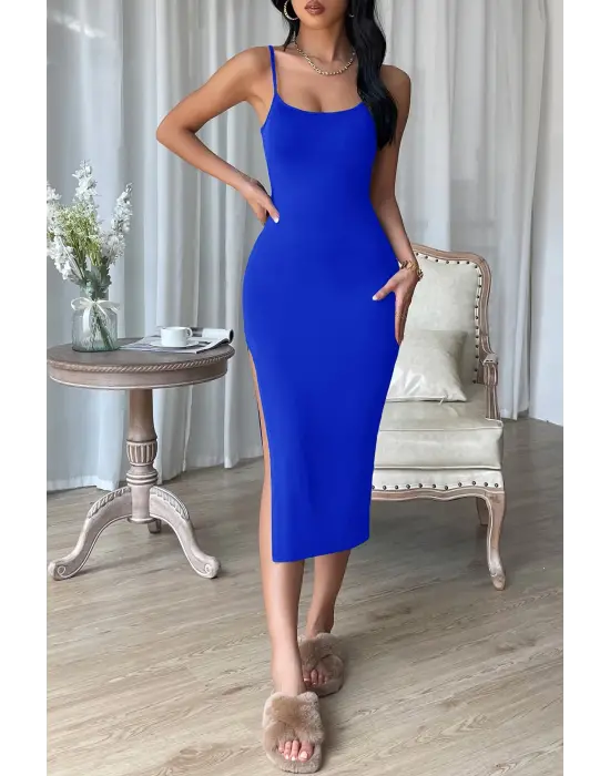 Omarı Göz Alıcı Mavi Yırtmaçlı Diz Altı Gecelik