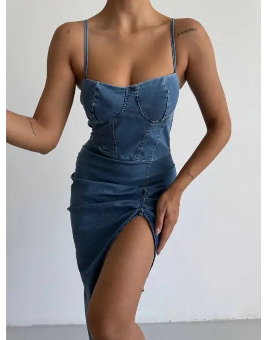 Kadın Omuz Askılı Derin Bacak Dekoltesi Ve Büzgü Detay Kot Elbise