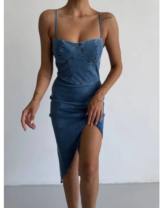 Kadın Omuz Askılı Derin Bacak Dekoltesi Ve Büzgü Detay Kot Elbise