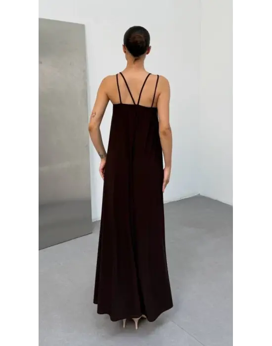 Kadın Omuz Askılı Kuş Gözü Zincir Detay Sandy Kumaş Maxi Boy Elbise