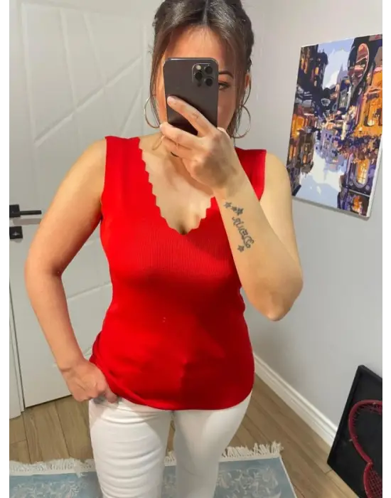 Kadın Omuz Askılı V Yaka Lazer Kesim Kaşkorse Kumaş Atlet