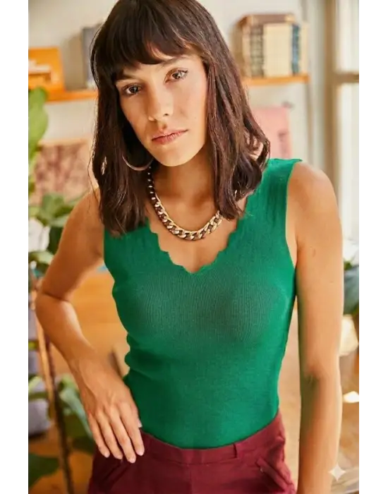 Kadın Omuz Askılı V Yaka Lazer Kesim Kaşkorse Kumaş Atlet