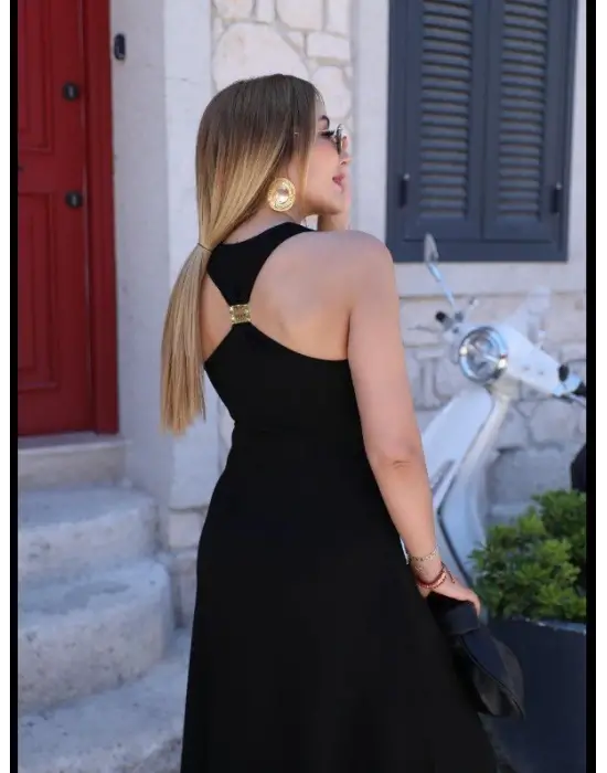 Kadın Omuzlardan Açık Arkadan Aksesuar Detaylı Yırtmaçlı Janjan Krep Elbise