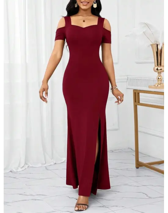 Omarı Etkileyici Yırtmaç Detaylı Uzun Elbise