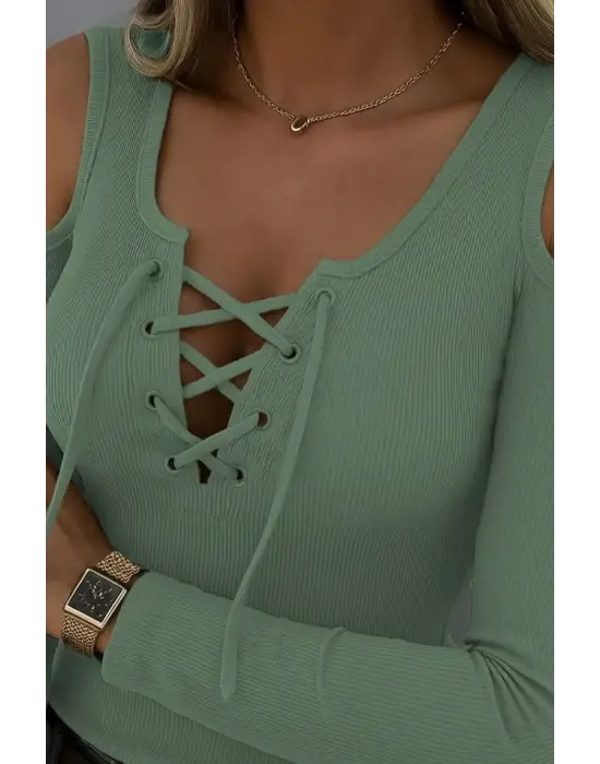 Kadın Omuzlardan Açık Uzun Kollu Bağcıklı Kaşkorse Bluz