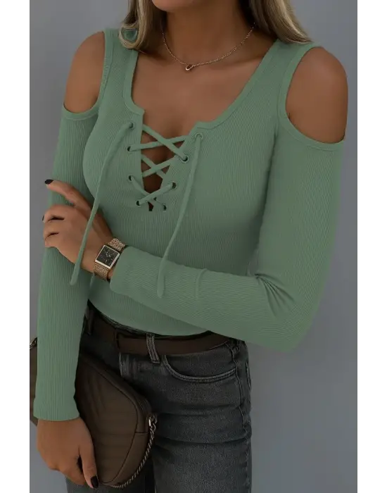 Kadın Omuzlardan Açık Uzun Kollu Bağcıklı Kaşkorse Bluz