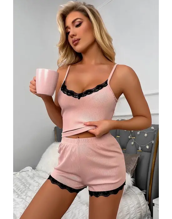 Omarı Pembe Dantel Detaylı Şortlu Gecelik Takımı