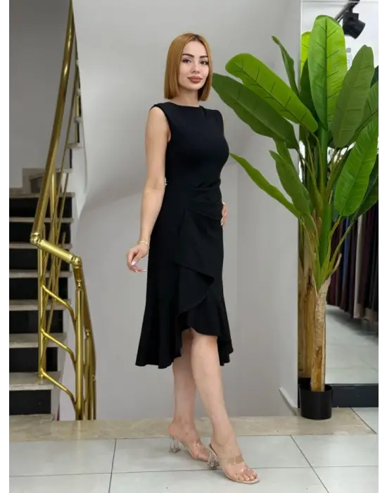 Kadın Sıfır Kollu Belden Büzgülü Eteği Volanlı Asimetrik Kesim Midi Janjan Krep Elbise