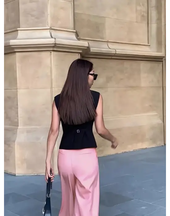 Omarı Şık Kadın Düğmeli Atlas Yelek Modelleri