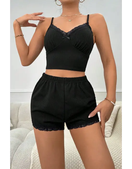 Omarı Dantel Detaylı Şortlu Gecelik Takımı