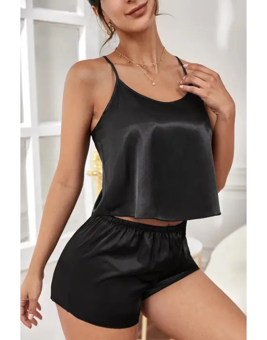 Omarı Asimetrik Sırt Dekolte Detaylı Şortlu Gecelik Takım